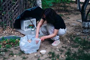 官方：雄鹿解雇主教练阿德里安-格里芬 乔-普朗蒂担任临时主帅